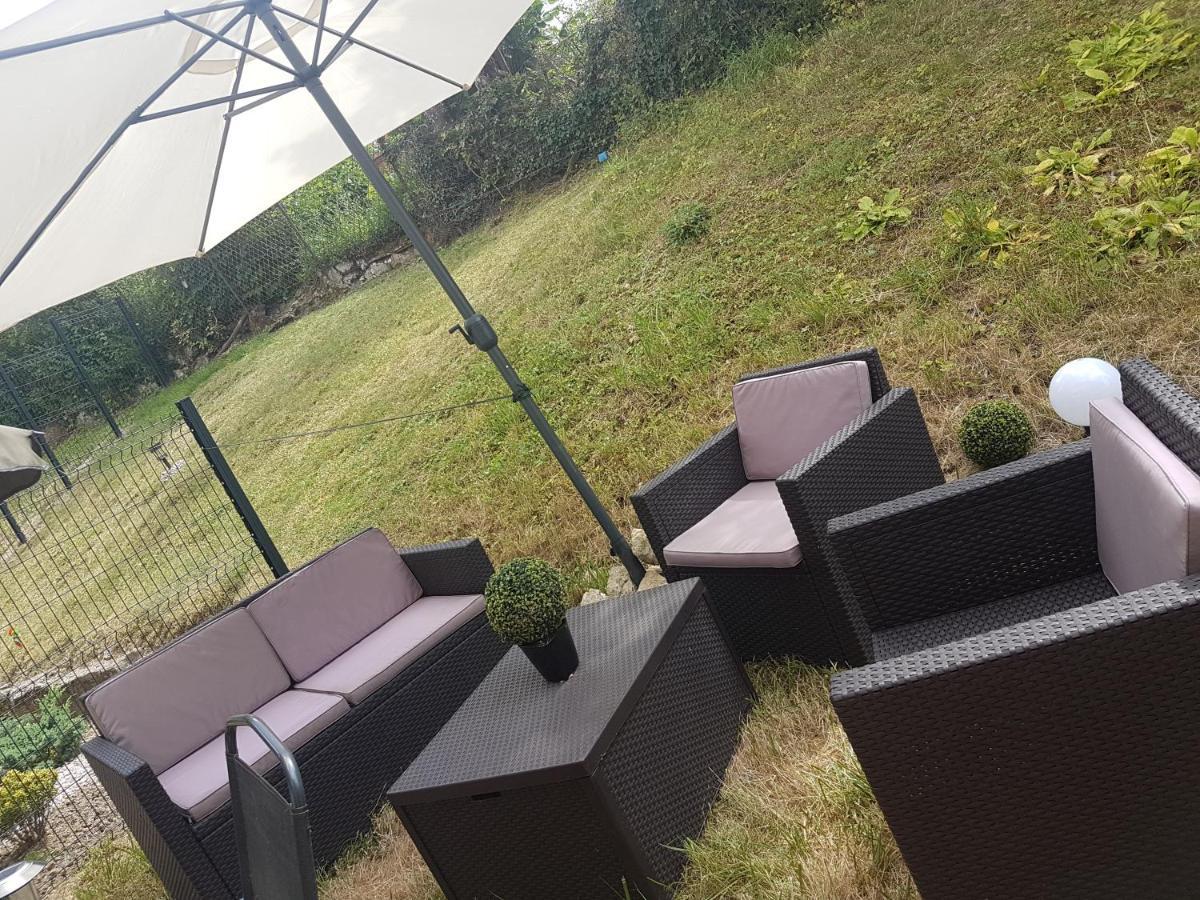 Clos Des Lys Vittel Buitenkant foto